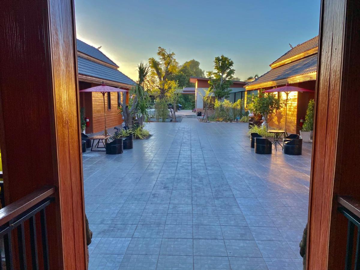 Khum Lanna Boutique Hotel Sisaket Dış mekan fotoğraf